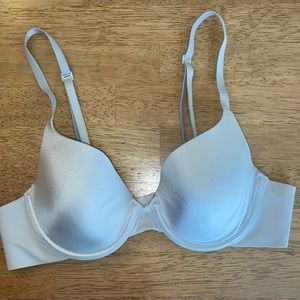 LOVE by GAP bra 34A everyday smooth